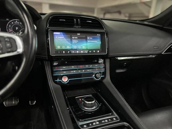 JAGUAR F-PACE 2.0 16V INGENIUM R-SPORT AWD 4P AUTOMÁTICO